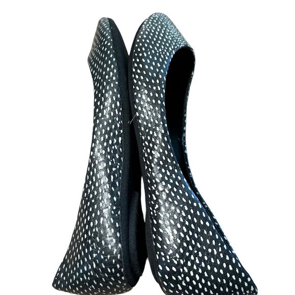 Steve Madden Heaven Black and White Reptile Ballet Flats Size 6 1/2 - Picture 3 of 7